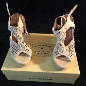Lucky Brand Macrame Cream Wedge Size 7